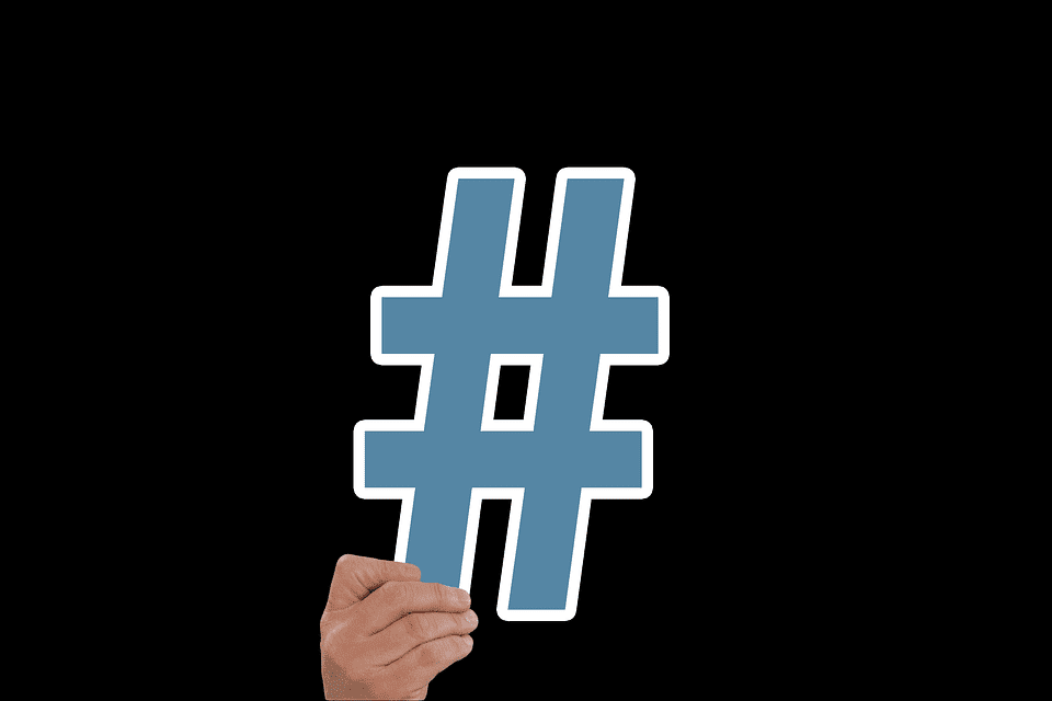 Co znamenají hashtagy?
